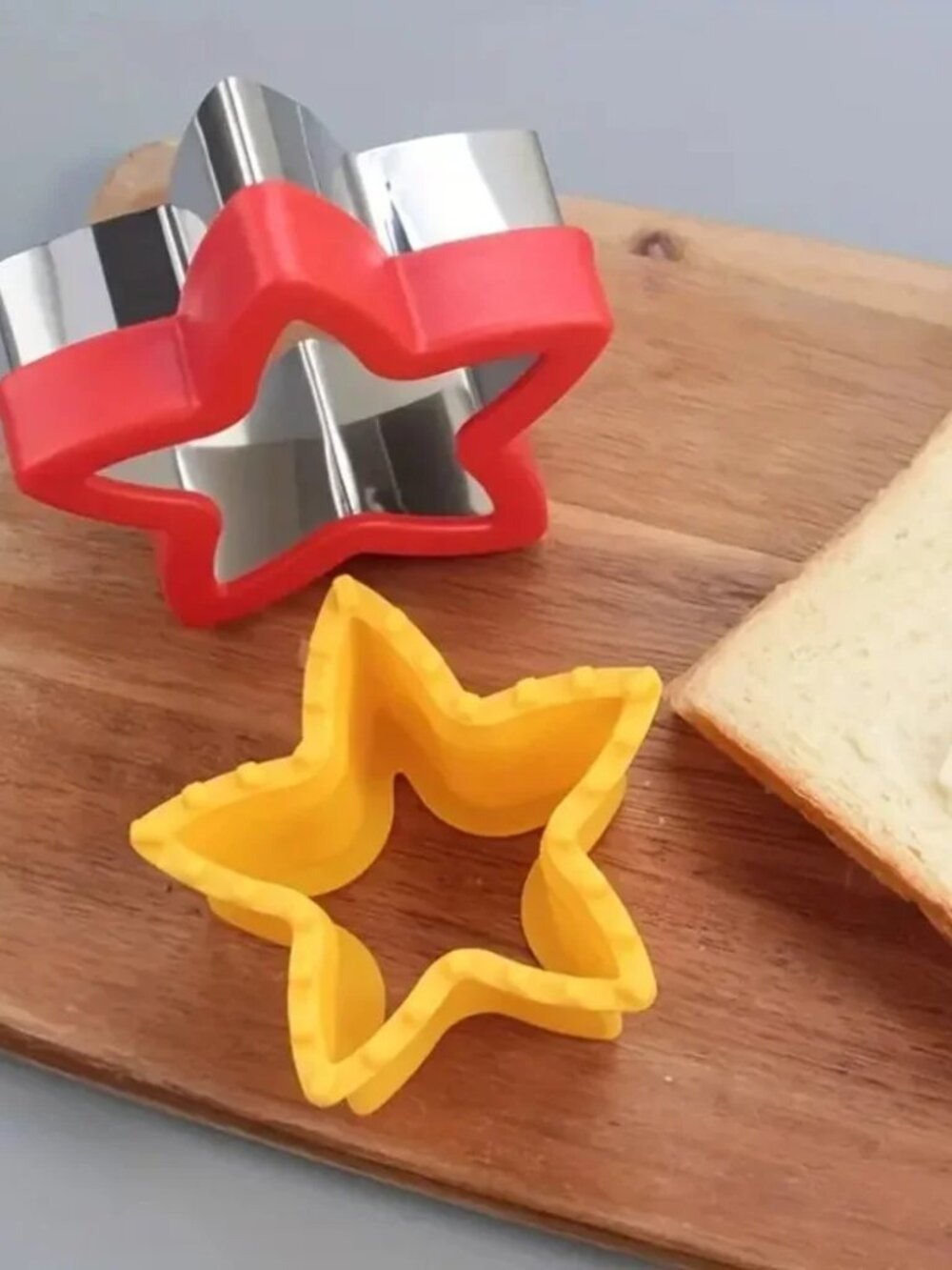 NEW Star Shape Sandwich Maker Cutting Tool Bread Crust Remover Kids Meals Lunch